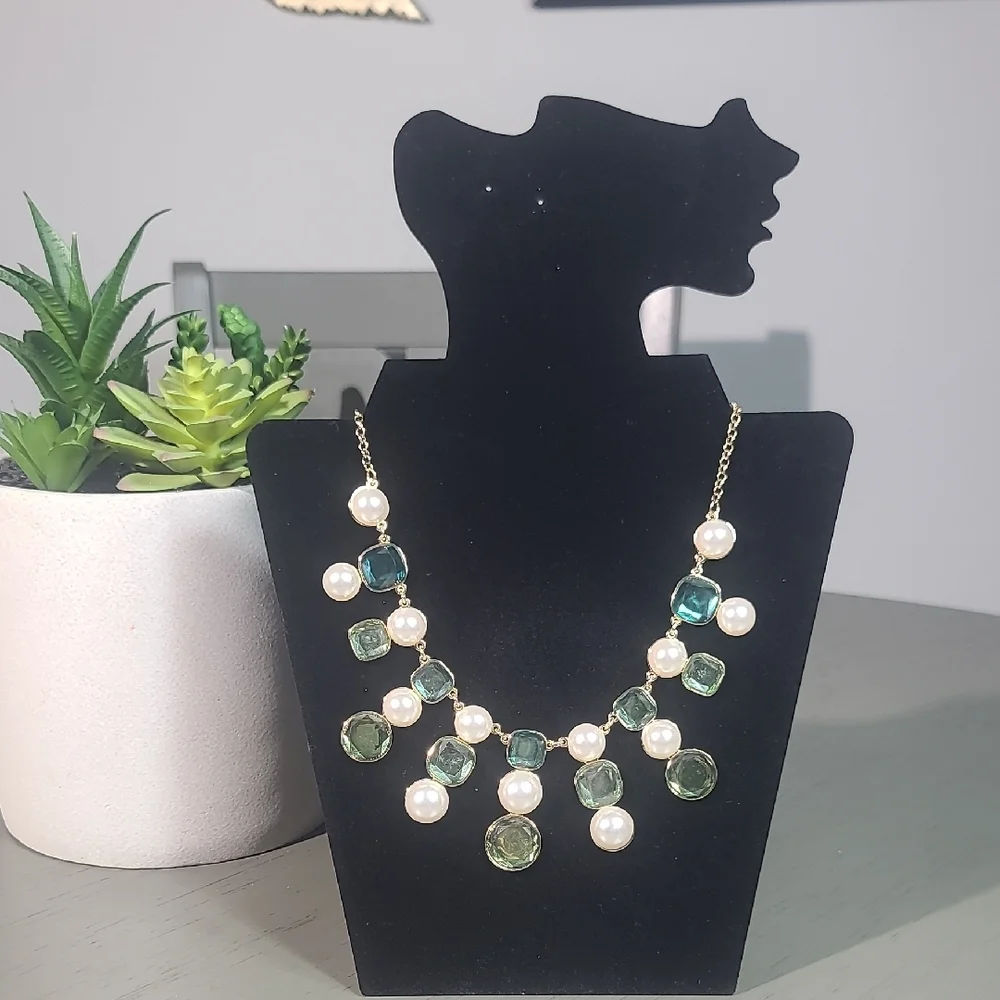 Statement Green and Pearl Necklace